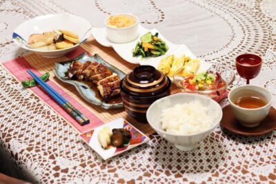 Private Home-Style Cooking Class in Osaka with Local Mom Yoshiko