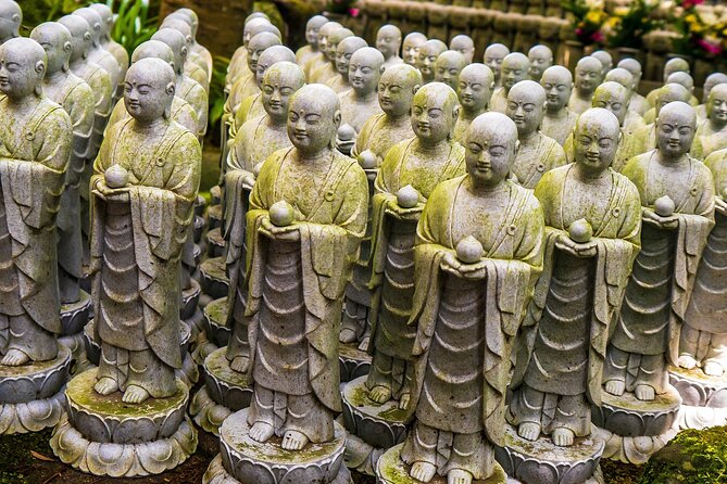 Private Kamakura plus Yokohama Tour - English Speaking Driver - Hase-dera: the big Kannon statue and a classic temple experience