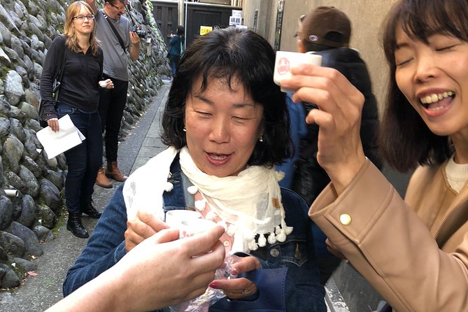 Private Tour: Tokyo's Oldest Sake Brewery and Riverside Walk - Getting out of Shinjuku: the 8:55 start and 80-minute ride