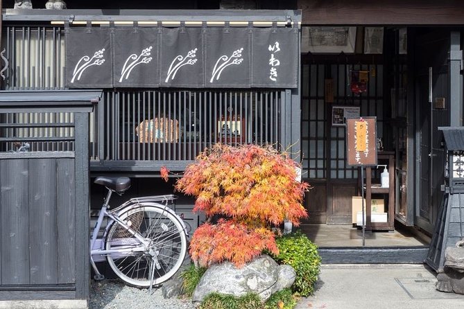 Private Transfer from Takayama to Kanazawa Including Shirakawago - English-speaking drivers like Yuta and Yuka make the difference