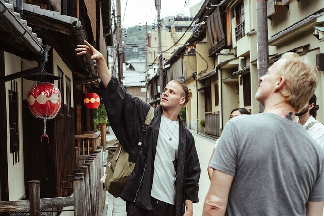 Private Walking Tour in Gion and Higashiyama - Key highlights you will feel on the ground
