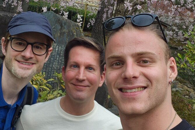Private Walking Tour in Gion and Higashiyama - Hokan-ji (Yasaka Pagoda) and the charm of old town streets