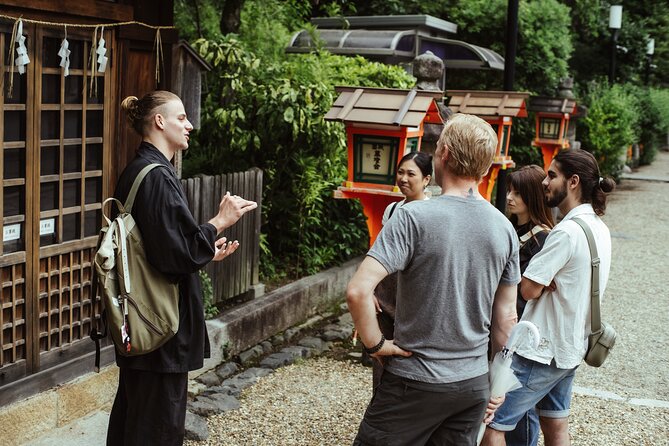 Private Walking Tour in Gion and Higashiyama - Ninenzaka Path for the classic Higashiyama lanes