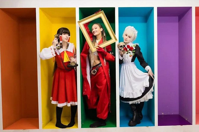 Professional Cosplay Photography Experience with English Guide - English support, multilingual brochures, and what to do if you need extra help