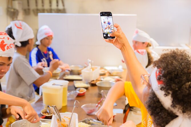 Ramen Cooking Class at Ramen Factory in Mt.Fuji - The omiyage choice: T-shirt, ramen bowl, or apron