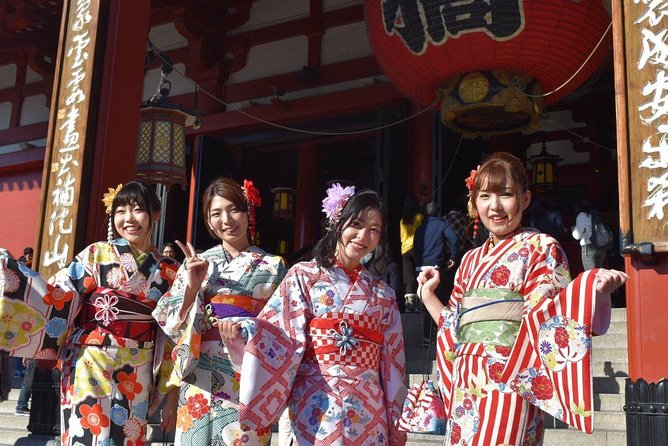 Ride a rickshaw wearing a kimono in Asakusa! Enjoy authentic traditional culture! - Key things you will notice right away
