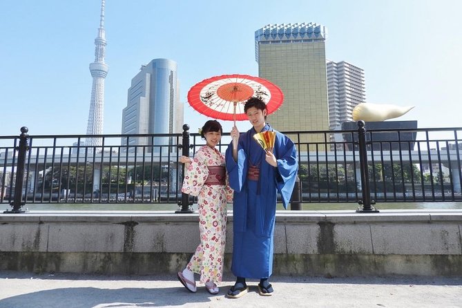 Ride a rickshaw wearing a kimono in Asakusa! Enjoy authentic traditional culture! - Getting off near Kaminarimon and Sensoji Temple, then exploring until 6pm