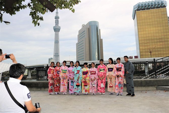 Ride a rickshaw wearing a kimono in Asakusa! Enjoy authentic traditional culture! - Kimono and season switch: kimono vs yukata (June to September)