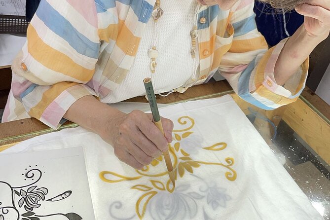 Roketsu dyeing experience: M course Roketsu Dyeing Experience - Why this craft feels authentic in Kyoto, not like a tourist show