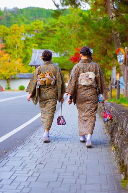 Sacred Pathways: Discover the Philosopher's Path of Kyoto - Logistics that matter: walking distance, meeting point, and group size