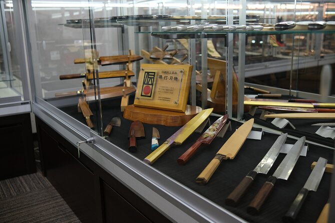 Sakai - Knife Factory and Craft Walking Tour - Timing and Getting There for a 9:00 Start