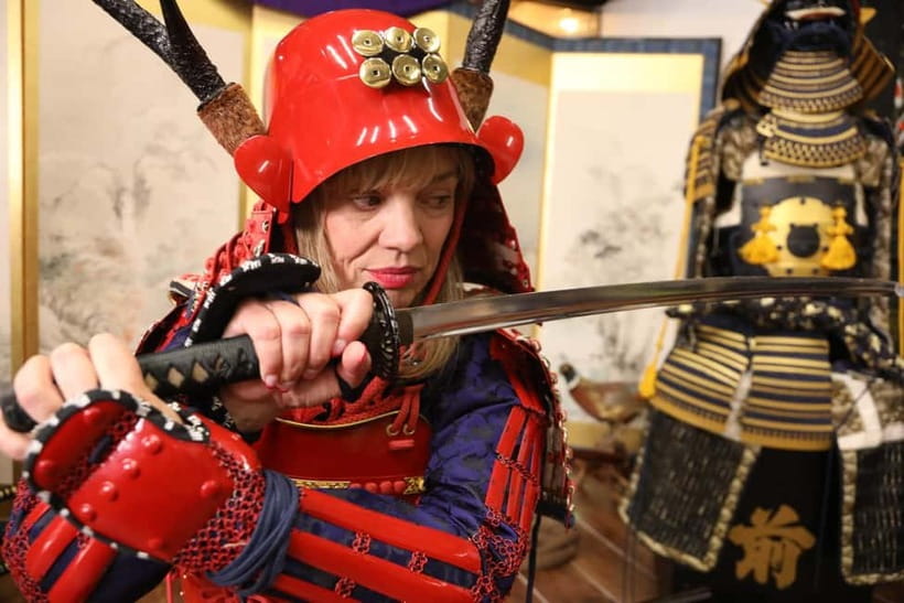 Samurai Armor & Sword experience with phot near Osaka Castle - Your 90-Minute Samurai Script: Dressing, bowing, and settling in