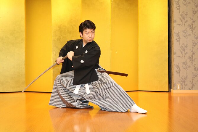 Samurai Performance and Casual Experience: Kyoto Ticket - Mini Experience After the Show: Fan Moves and Sword Props
