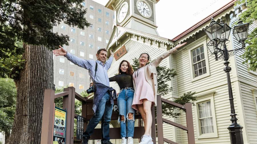 Sapporo: Custom Highlights and Hidden Gems Tour with a Local - Ramen Alley and miso ramen, where warmth matters