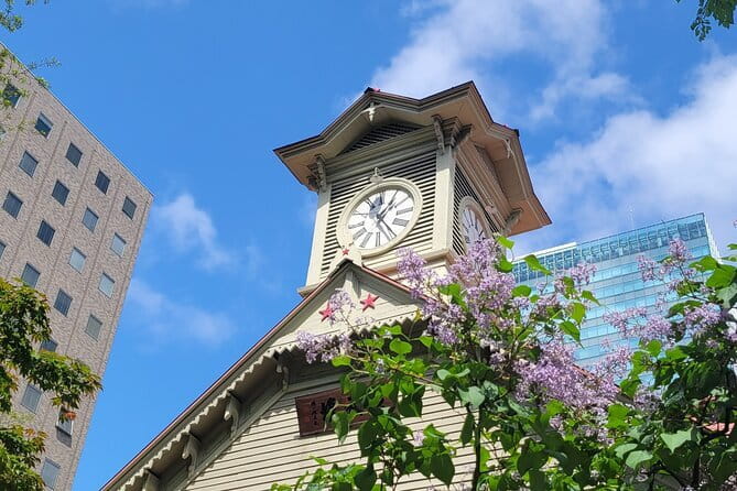 Sapporo Highlights: Golden Route Morning Walking Tour - The Golden Route at 10:00: a tight loop that helps you get oriented
