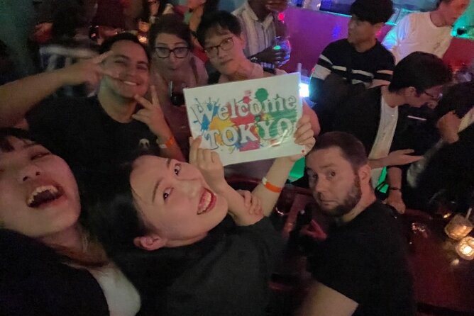 Shinjuku Locals &Traveller Meet&Drink Experience Solo going Party - Where you meet in Shinjuku, and why it matters