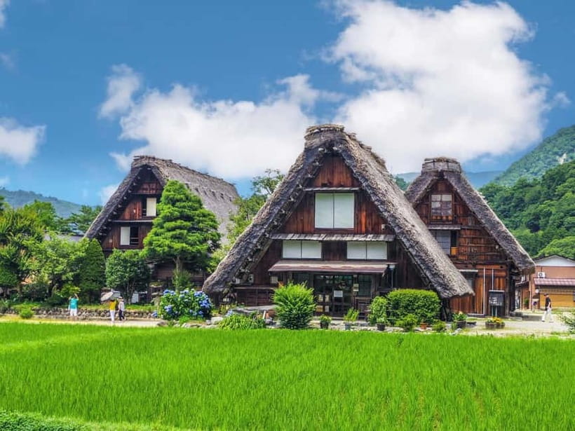 Shirakawago&HidaTakayama&GujoHachiman 1 Day Tour from Nagoya - 8:15 meet up in Nagoya, and how the day really starts