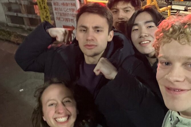 Solo Travelers Unite in Tokyo - What solo travelers gain from this small-group format