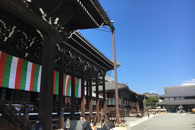 South Kyoto in a Nutshell: Gentle Backstreet Bike Tour! - Fushimi Inari-taisha: the shrine, but with a smart route through crowds