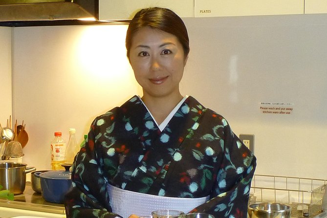 Sushi - Authentic Japanese Cooking Class - the best souvenir from Kyoto! - Cultural Context While You Eat, Not Before You Burn the Rice