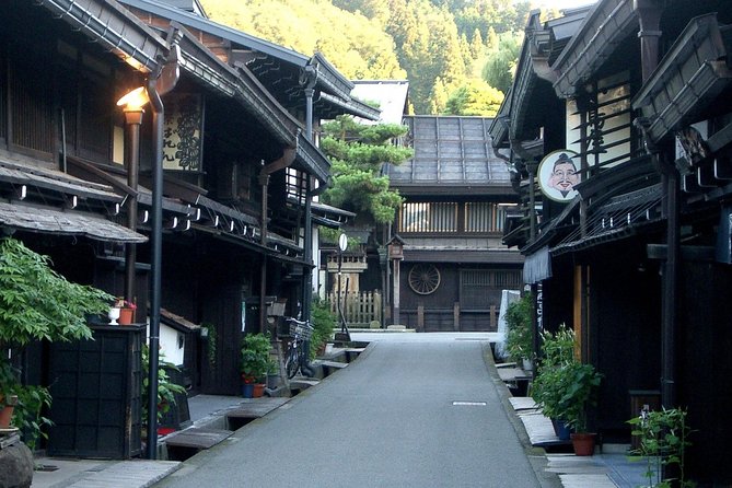 Takayama Half-Day Private Tour with Government Licensed Guide - Hida Folk Village: free open-air houses and the region behind Takayama