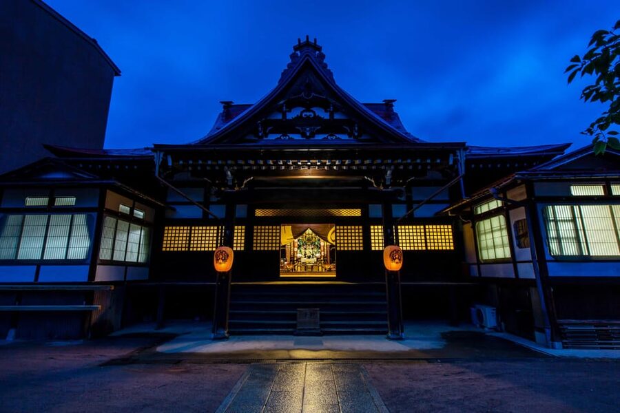 Takayama: Onigiri and miso soup making at a buddhist temple - The Meal Moment: Eating in a Quiet, Sacred Setting