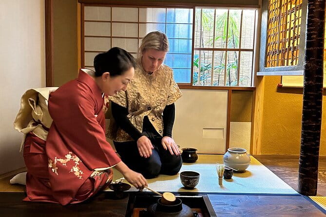 Tea Ceremony in 150 Years Old Townhouse with Tables and Chairs - Socks, perfume, and phone rules: small things that can ruin your timing