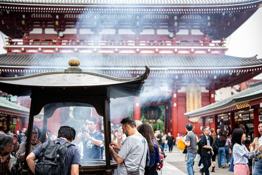 Tokyo: 2-Hour Asakusa Food Hunt & Cultural Tour - Soba and gyoza at a family restaurant locals actually use