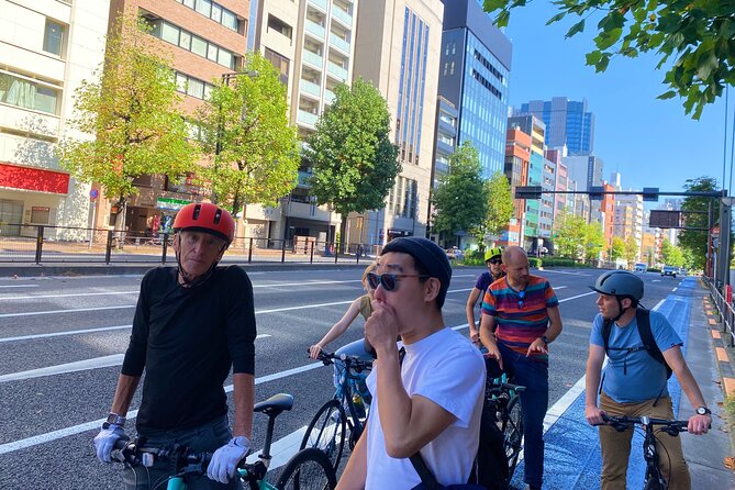 Tokyo: 3-Hour Bike/E-Bike Tour of the City's Highlights - Imperial Palace grounds and the Otemon Gate for classic Tokyo imagery