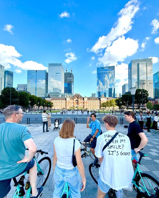 Tokyo: 3-Hour Bike or E-Bike City Highlights Tour - A stop off the main drag, then Aoyama’s cathedral and Cat Street culture