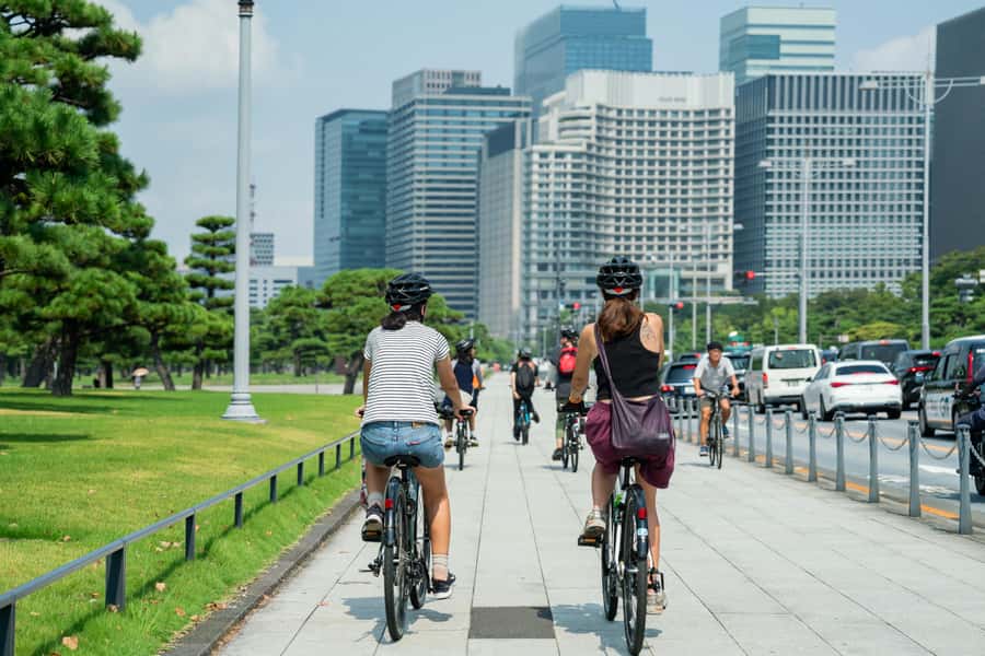 Tokyo: 3-hour Guided E-Bike Tour of the City's Hidden Gems - Tokyo Bay Route itinerary: Sumiyoshi Shrine, bridges, Gundam, and the sunset skyline