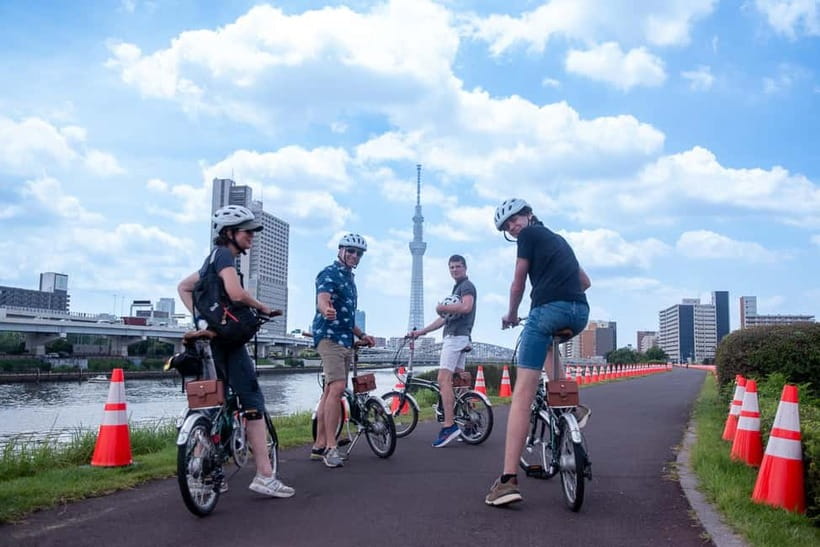 Tokyo: 3h Private E-bike Tours, Starting at Your Hotel - Starting in Tokyo, with a signature skyline photo stop