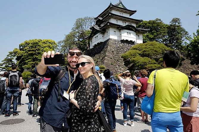 Tokyo 6hr Private Tour with Government-Licensed Guide - Imperial Palace area: big walls, moats, and outside views