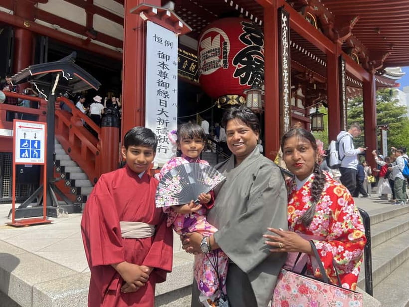 Tokyo: Asakusa and Tokyo’s Oldest Temple Senso-ji Tour - Asakusa Shrine photo stop: the quieter counterpoint