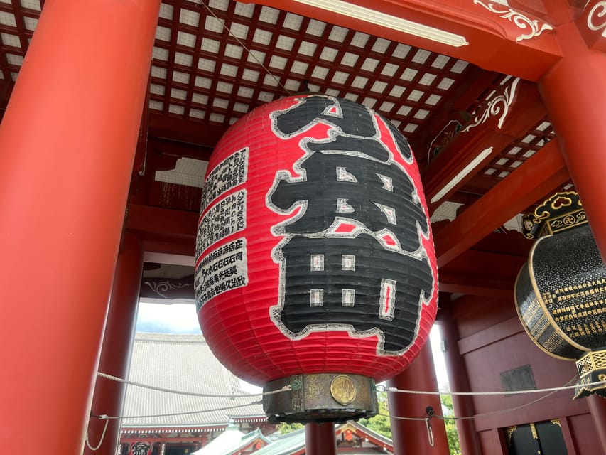 Tokyo: Asakusa and Tokyo’s Oldest Temple Senso-ji Tour - What the guide actually adds (and why small groups matter)