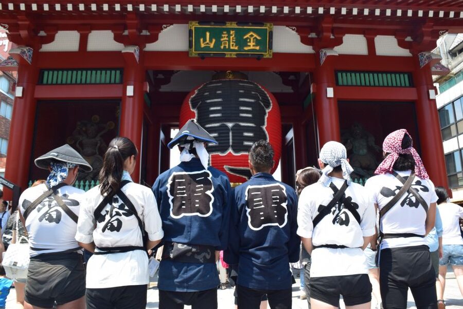 Tokyo: Asakusa Sightseeing Tour by Rickshaw - Hanakawado shoe shopping and the everyday Asakusa vibe