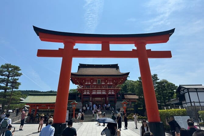 Tokyo: Asakusa Temple & Shrine Walking Tour with Local Guide - At Sensō-ji: praying in the Buddhist style, step by step