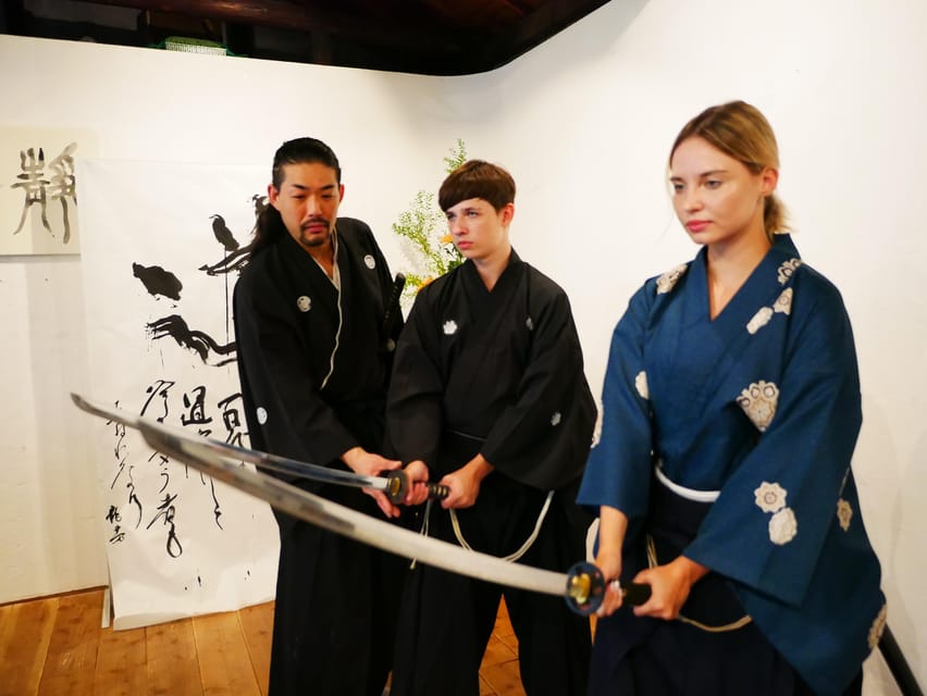 Tokyo : Authentic Samurai Experience in a Private Space. - Timing and Finding the Entrance Near the Signboard