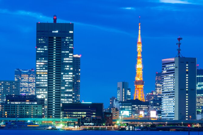 Tokyo Bay Yakatabune Dinner/Day Cruise with Japan Show and Drinks - Odaiba’s Statue of Liberty replica, plus that 30-minute reality