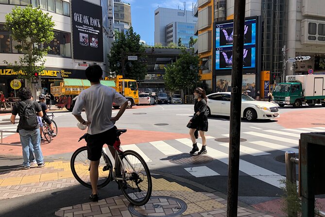 Tokyo Bike Tour: Shibuya & Hidden Tokyo - Weather reality: light rain can happen