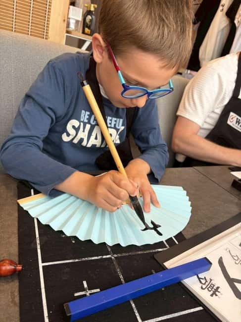 Tokyo:Calligraphy &Make your original folding fan in Asakusa - Practical tips so your class goes smoothly