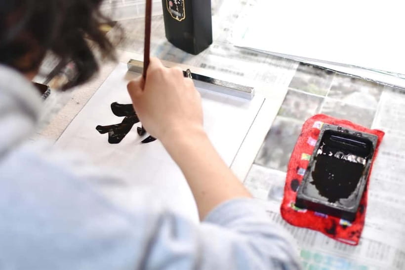 Tokyo: Calligraphy Workshop Craft Your Own Art in Asakusa - Who should take this calligraphy workshop in Asakusa, and who might skip it