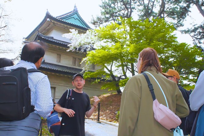 Tokyo Castle, Imperial Palace, Shogun & Garden Walking Tour - Ōtemon Gate and the Edo Castle Ruins Story