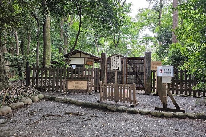 Tokyo City Attractive One Day Tour - Stop 5: Shinjuku Gyoen National Garden, a Calm Reset in the Middle of the City