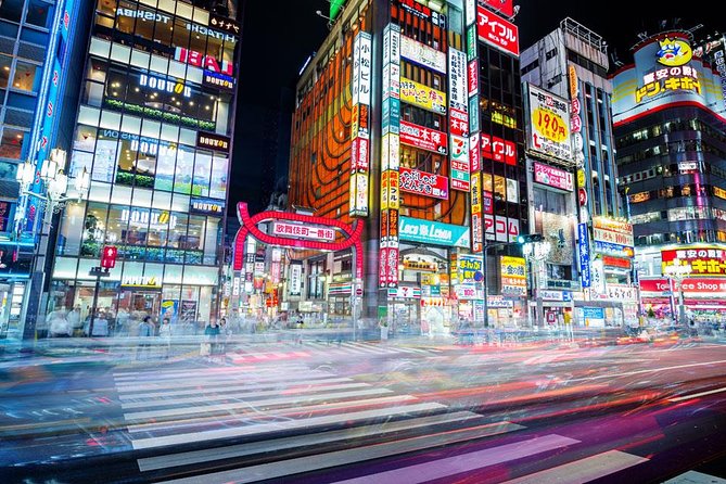 Tokyo Cyberpunk Street Photo Tour - Kabukicho at Night, Neon Sign Shapes and Street-Level Chaos