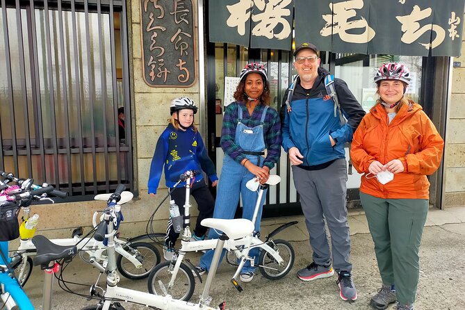 Tokyo downtown bicycle tour Tokyo Backstreets Bike Tour - Why a 4-hour bike plan beats walking in central Tokyo