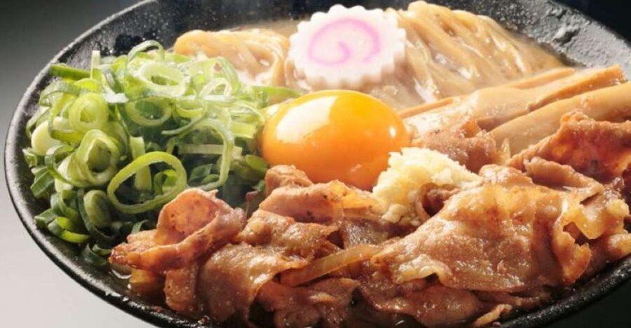 Tokyo: Easy Ramen Cooking Experience in Kabukicho, Shinjuku - Picking your soup and building your bowl your way