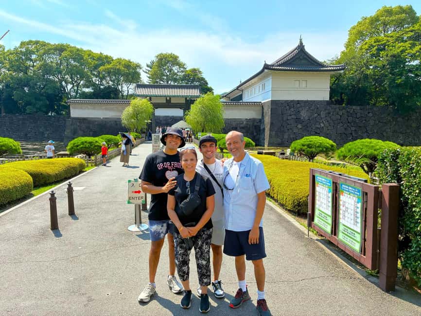 Tokyo: Edo Castle Ruins & Imperial Palace East Garden Tour - Wadakura Fountain and the moat area: the royal-wedding start that sets the tone