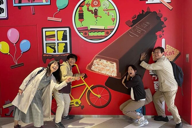Tokyo Food and Culture tour (Shibuya and Harajyuku) - Shibuya Scramble Crossing: photos plus crowd sense