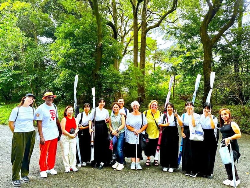 Tokyo: Full Course Tour: Explore 10 Must-Sees & Hidden Gems - Seven-Eleven to Meiji Jingu, a Tokyo morning that teaches you how locals live